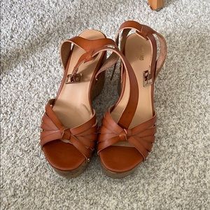 Tan wedges